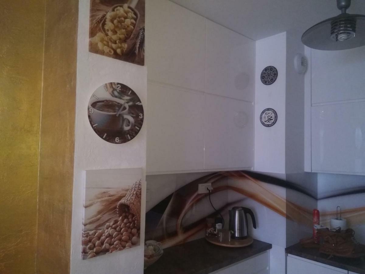 Lägenhet Apartament Wiatraczna *